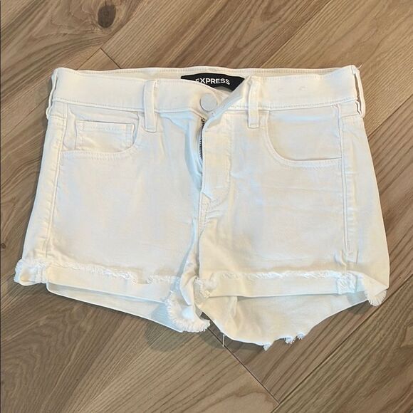 Express Women's Cream Jean Shorts - Picture 1 of 4